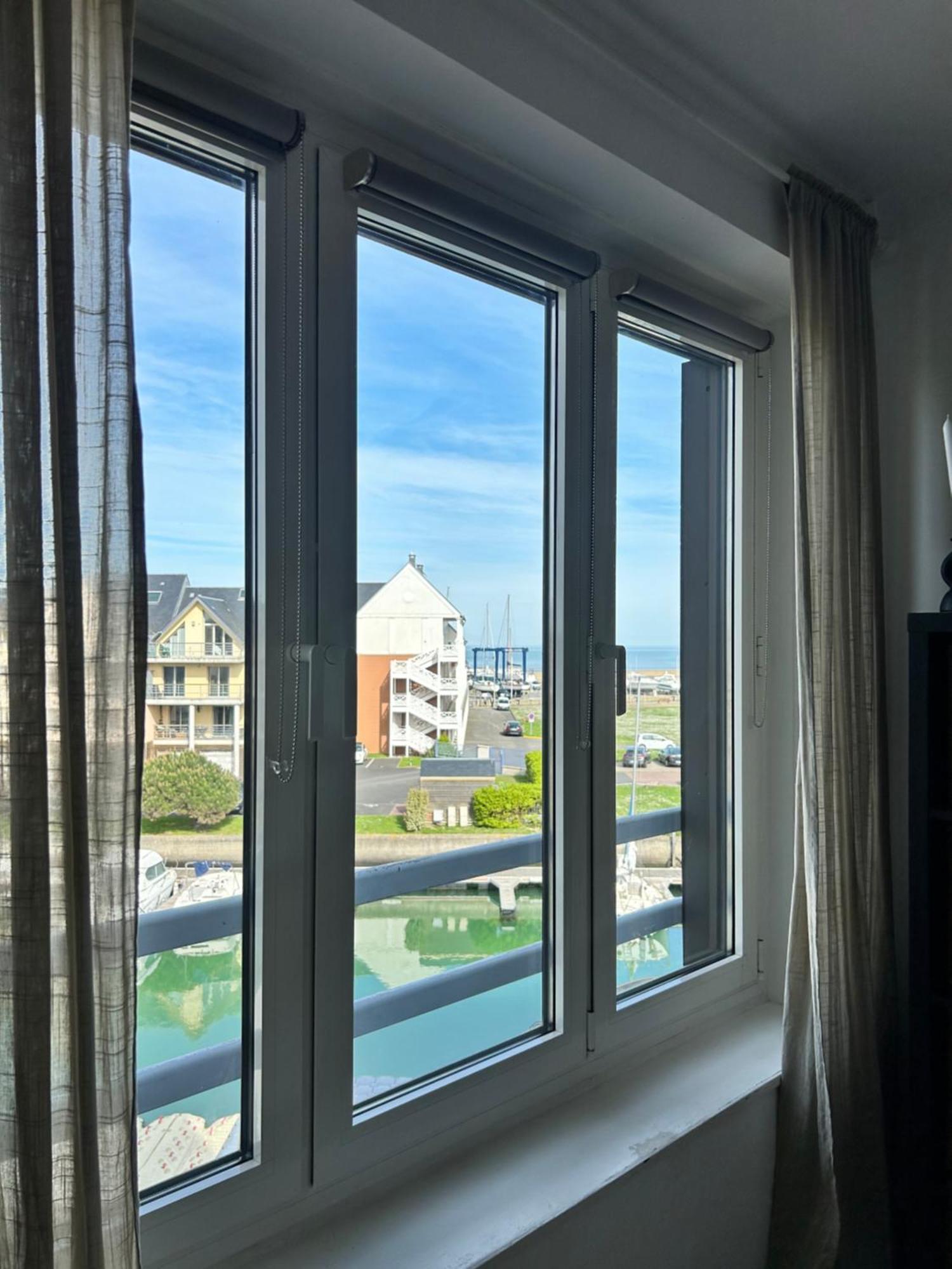 La Marina-Studio, Vue Mer Avec Balneo Deauville Ngoại thất bức ảnh